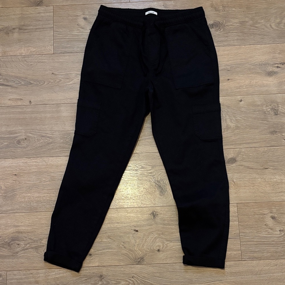 Maurice’s Black Pants with side pockets. Elastic waist.